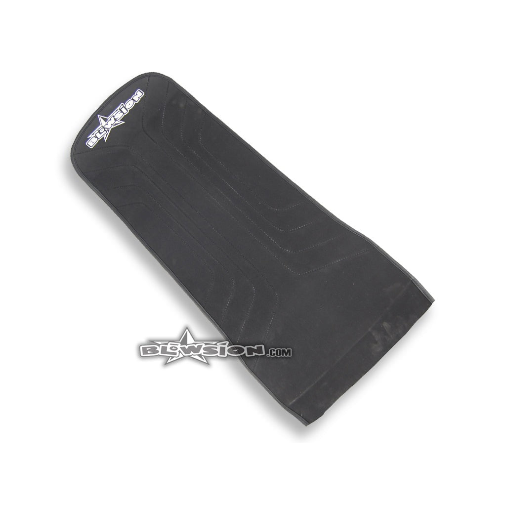 Bottom Mat Color: Naugahyde Black - Trim: Carbon Black