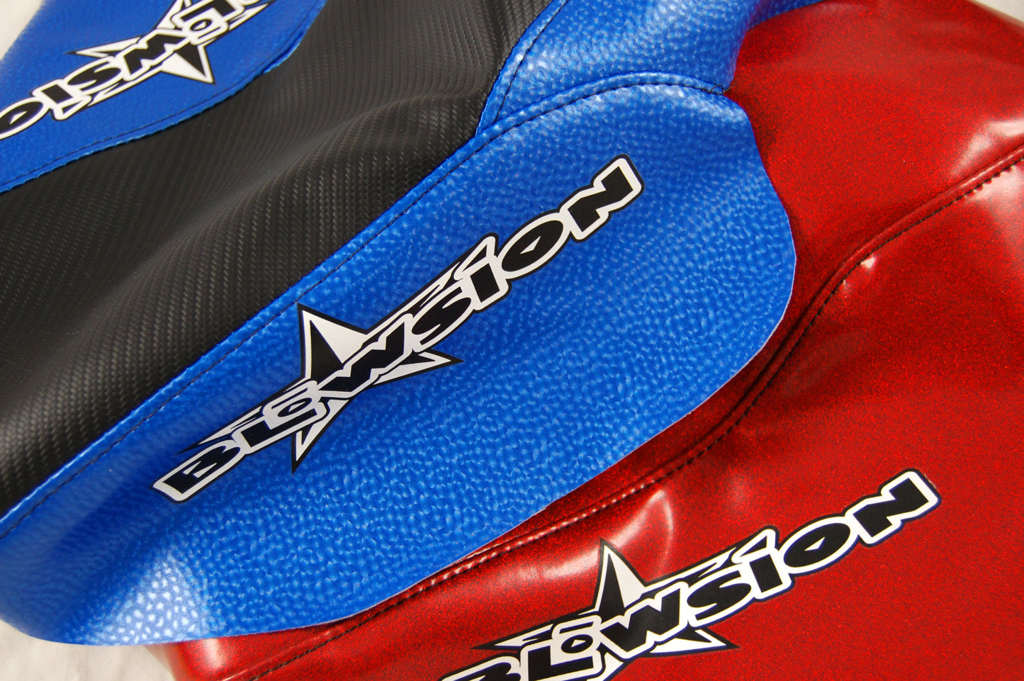 Top: Carbon Black - SIdes: Hammered Blue / Disco Red / Disco Red